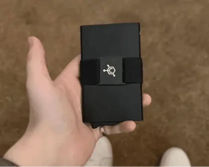 Code 118 Wallet customer Review Megan H.